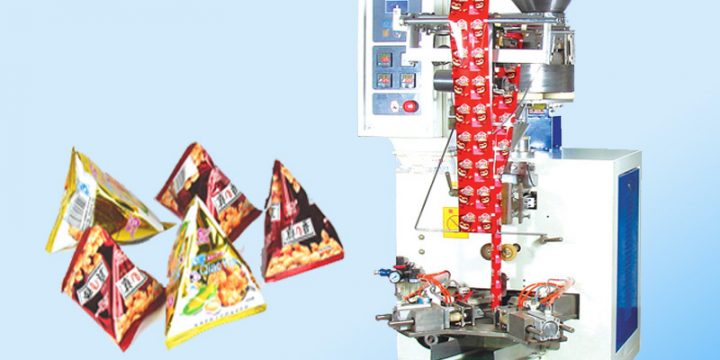 Automatic triangle bag packing machine