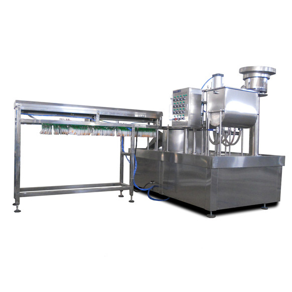 Newest best price of small bottle filling machine /mineral water plant suppliers/pump liquid filling machine